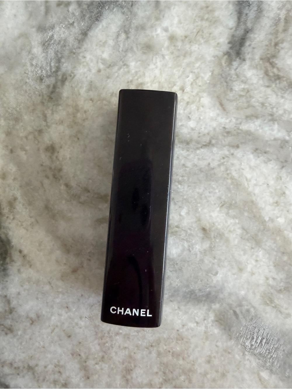 CHANEL Rouge Allure Velvet 37 lipstick